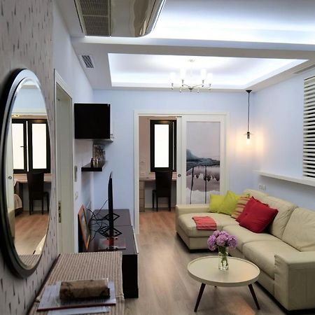Top Location Kristi Apartments 05 Τίρανα Εξωτερικό φωτογραφία