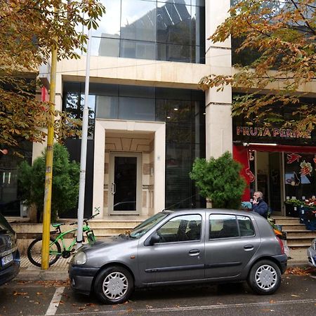 Top Location Kristi Apartments 05 Τίρανα Εξωτερικό φωτογραφία