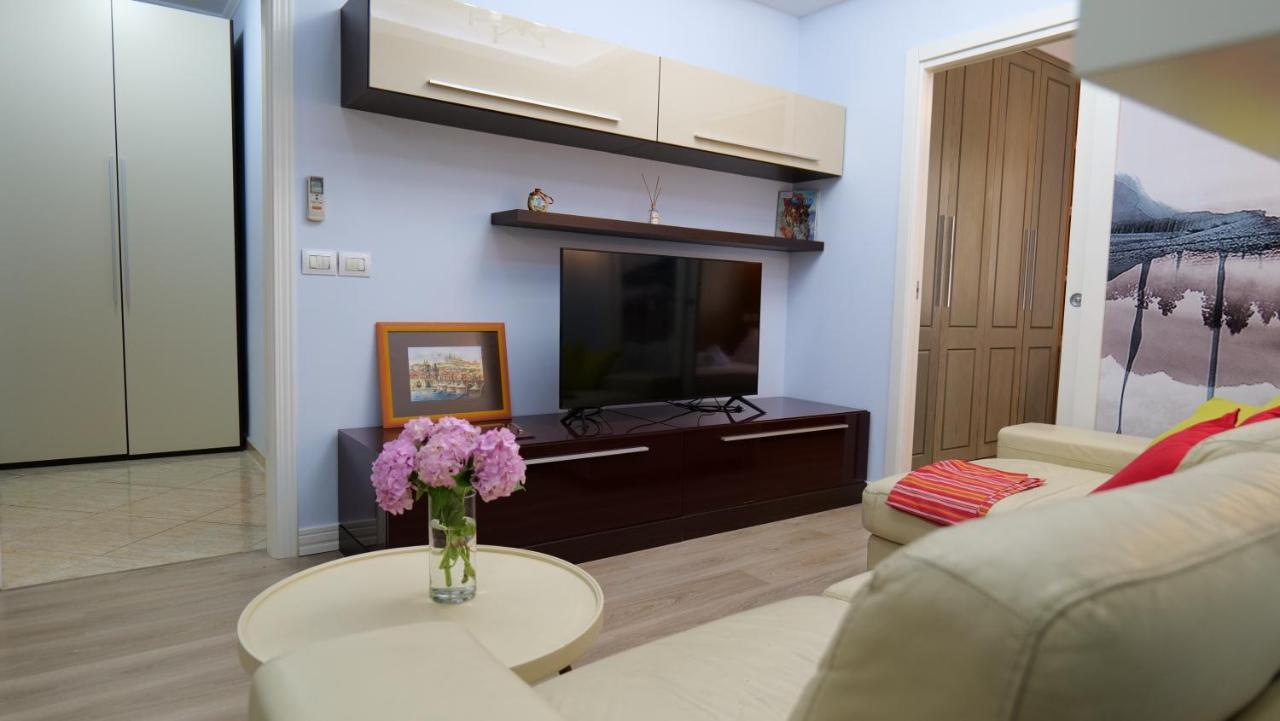 Top Location Kristi Apartments 05 Τίρανα Εξωτερικό φωτογραφία