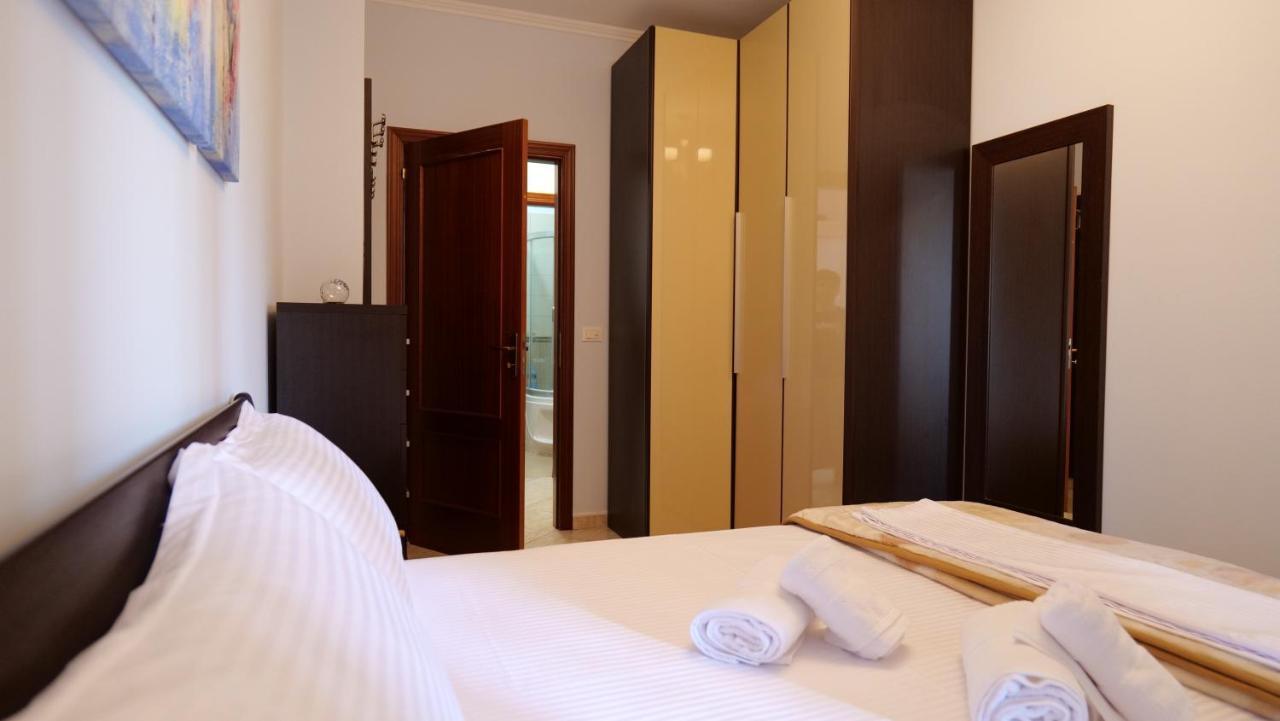 Top Location Kristi Apartments 05 Τίρανα Εξωτερικό φωτογραφία