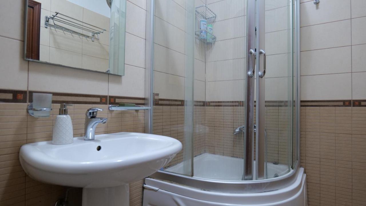 Top Location Kristi Apartments 05 Τίρανα Εξωτερικό φωτογραφία