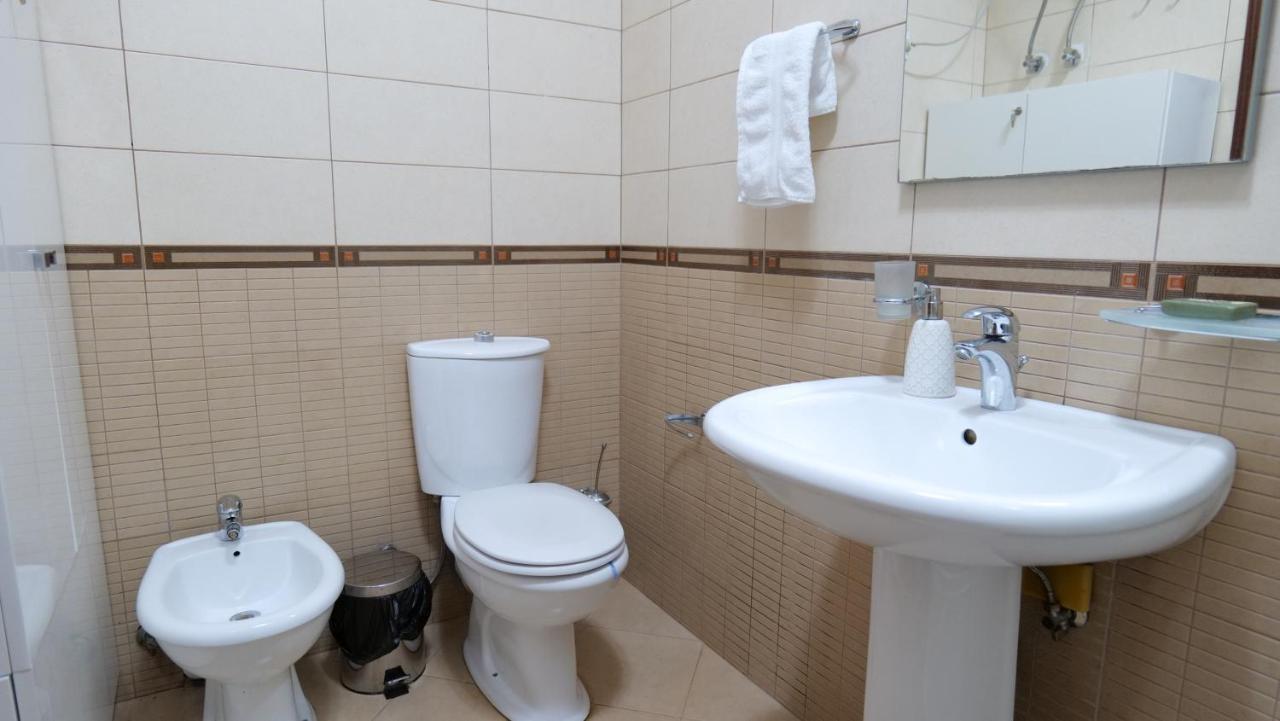 Top Location Kristi Apartments 05 Τίρανα Εξωτερικό φωτογραφία