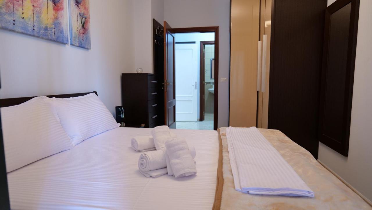Top Location Kristi Apartments 05 Τίρανα Εξωτερικό φωτογραφία