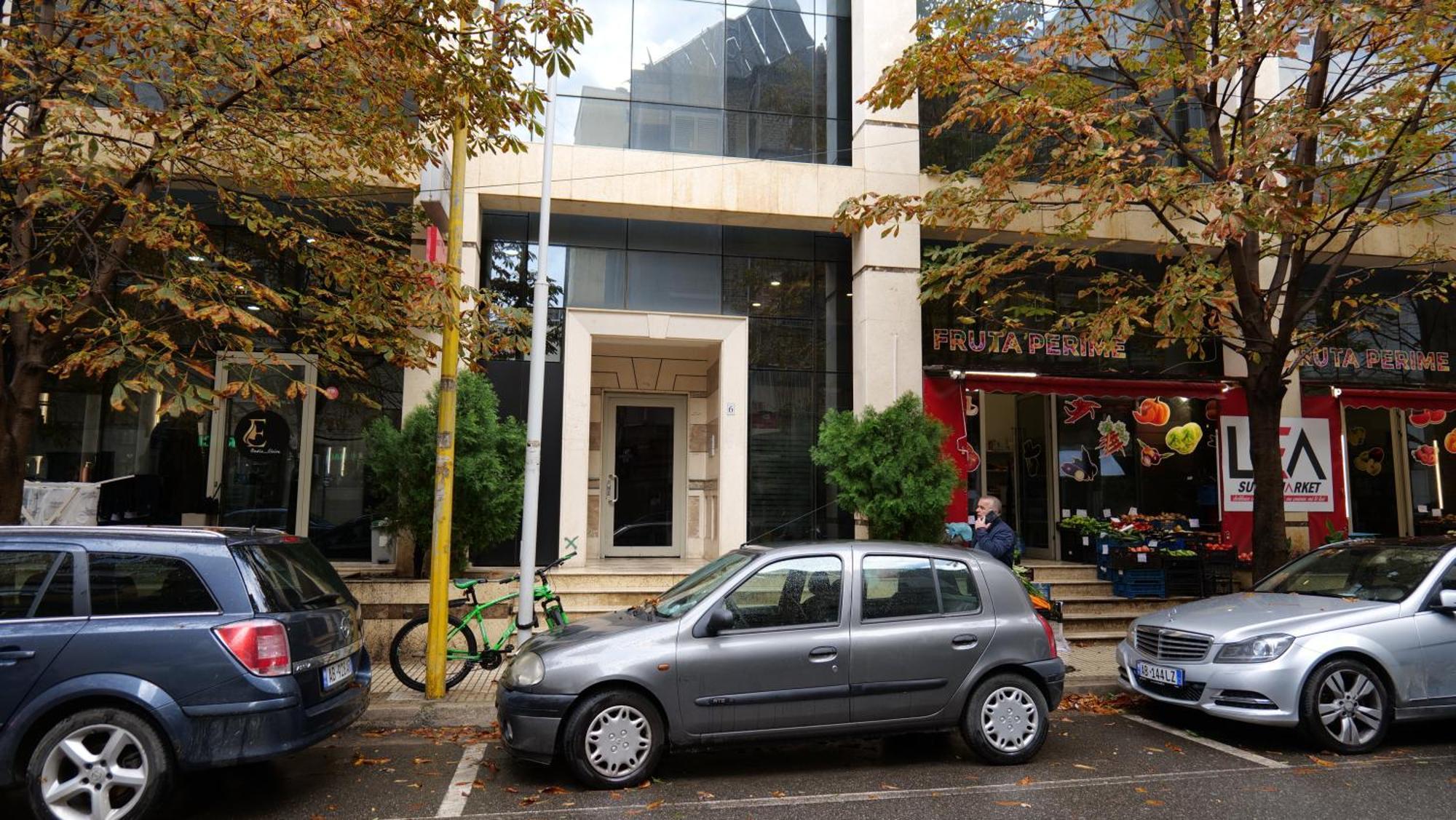 Top Location Kristi Apartments 05 Τίρανα Εξωτερικό φωτογραφία