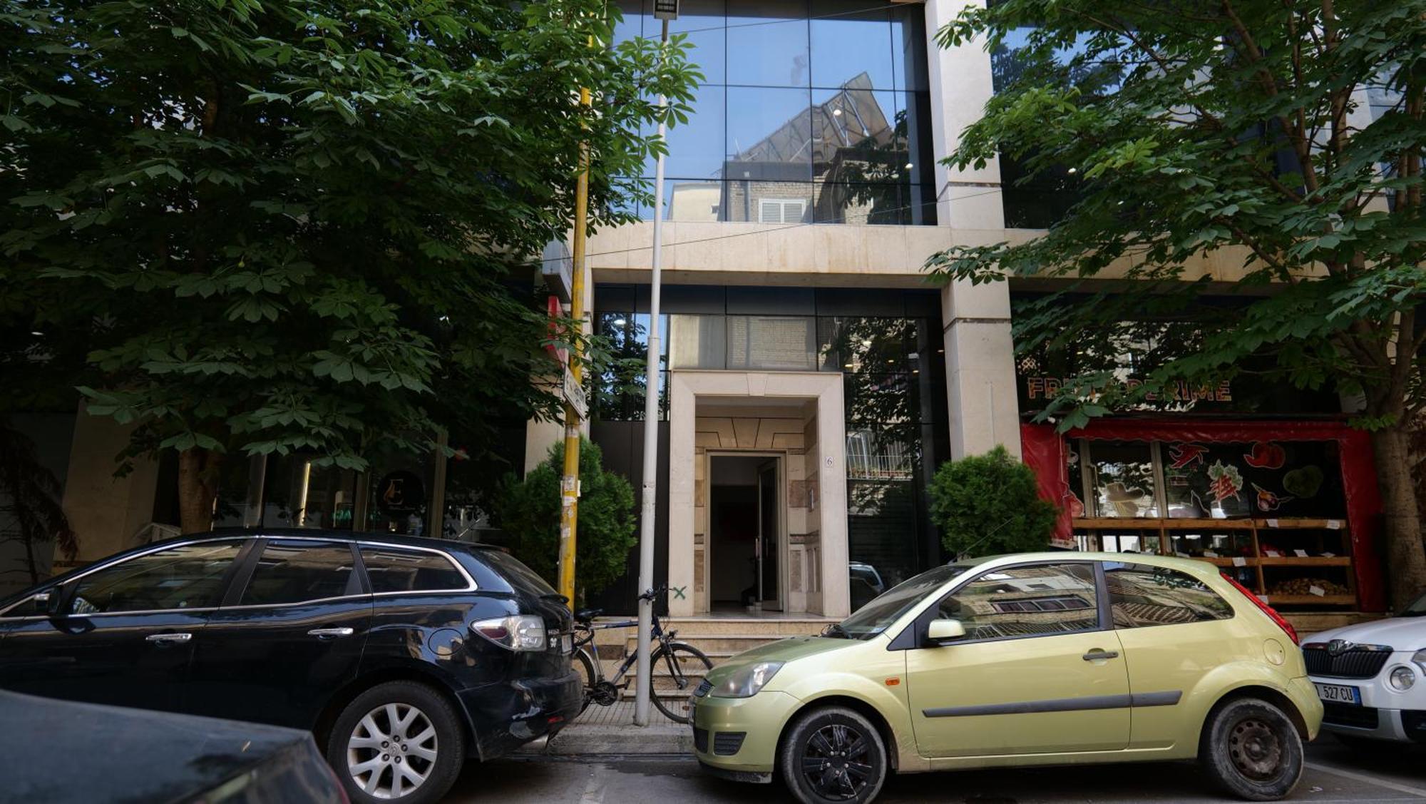 Top Location Kristi Apartments 05 Τίρανα Εξωτερικό φωτογραφία
